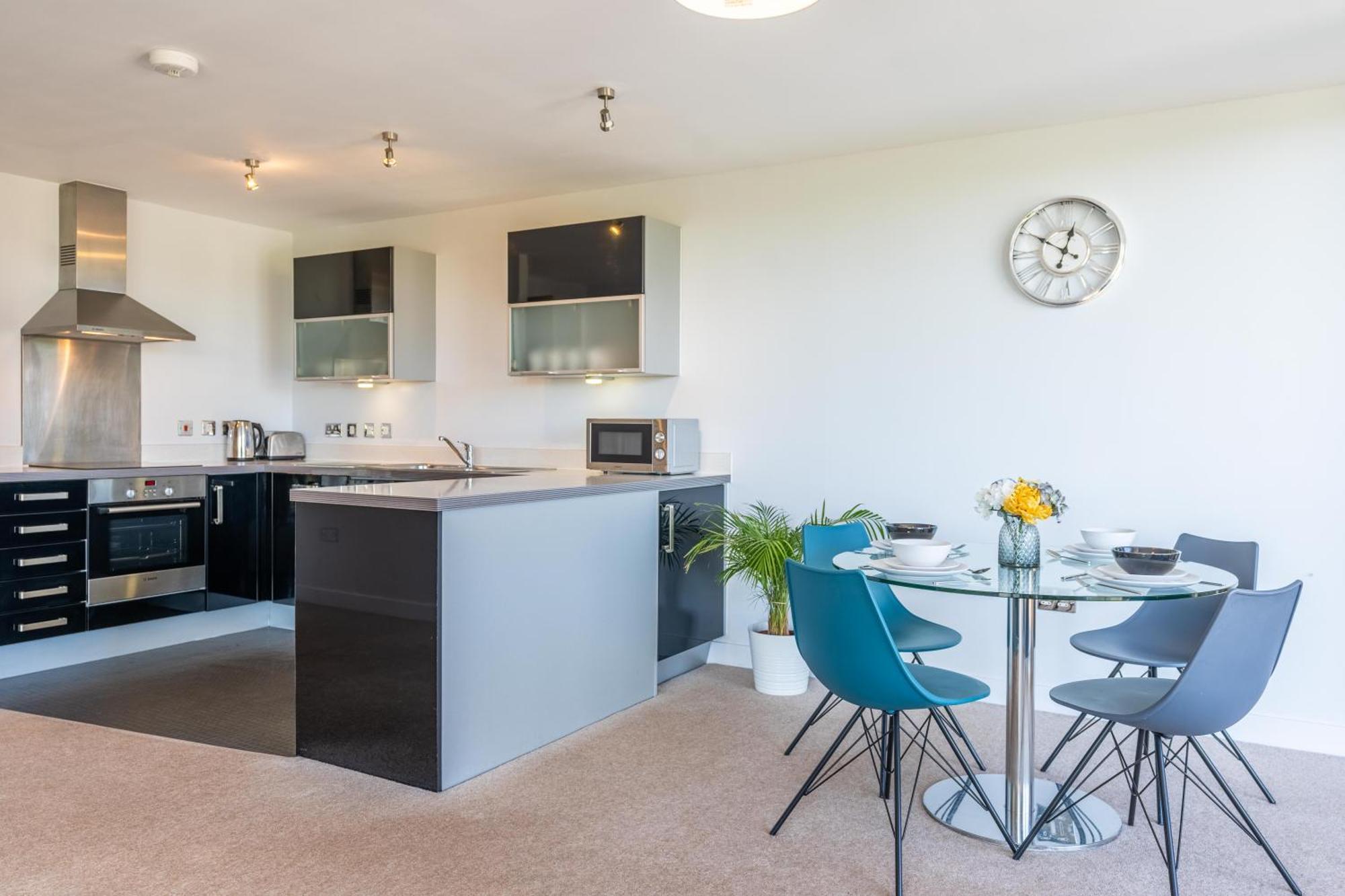 Cotels At Vizion Serviced Apartments, Superfast Broadband, Central Location, Free Parking, Fully Equipped Kitchen 米尔顿凯恩斯 外观 照片
